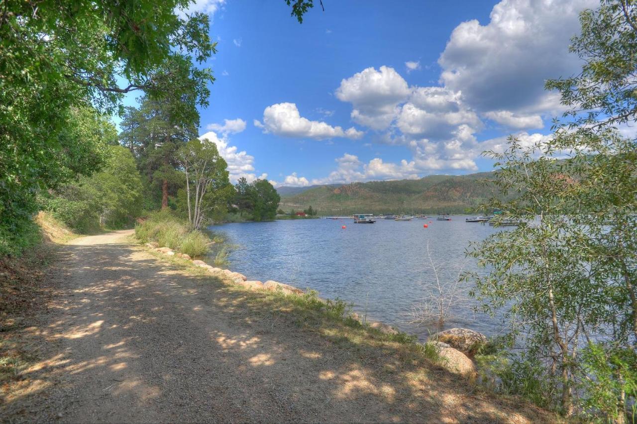 Waterfront Cabin On Vallecito Lake Exterior photo